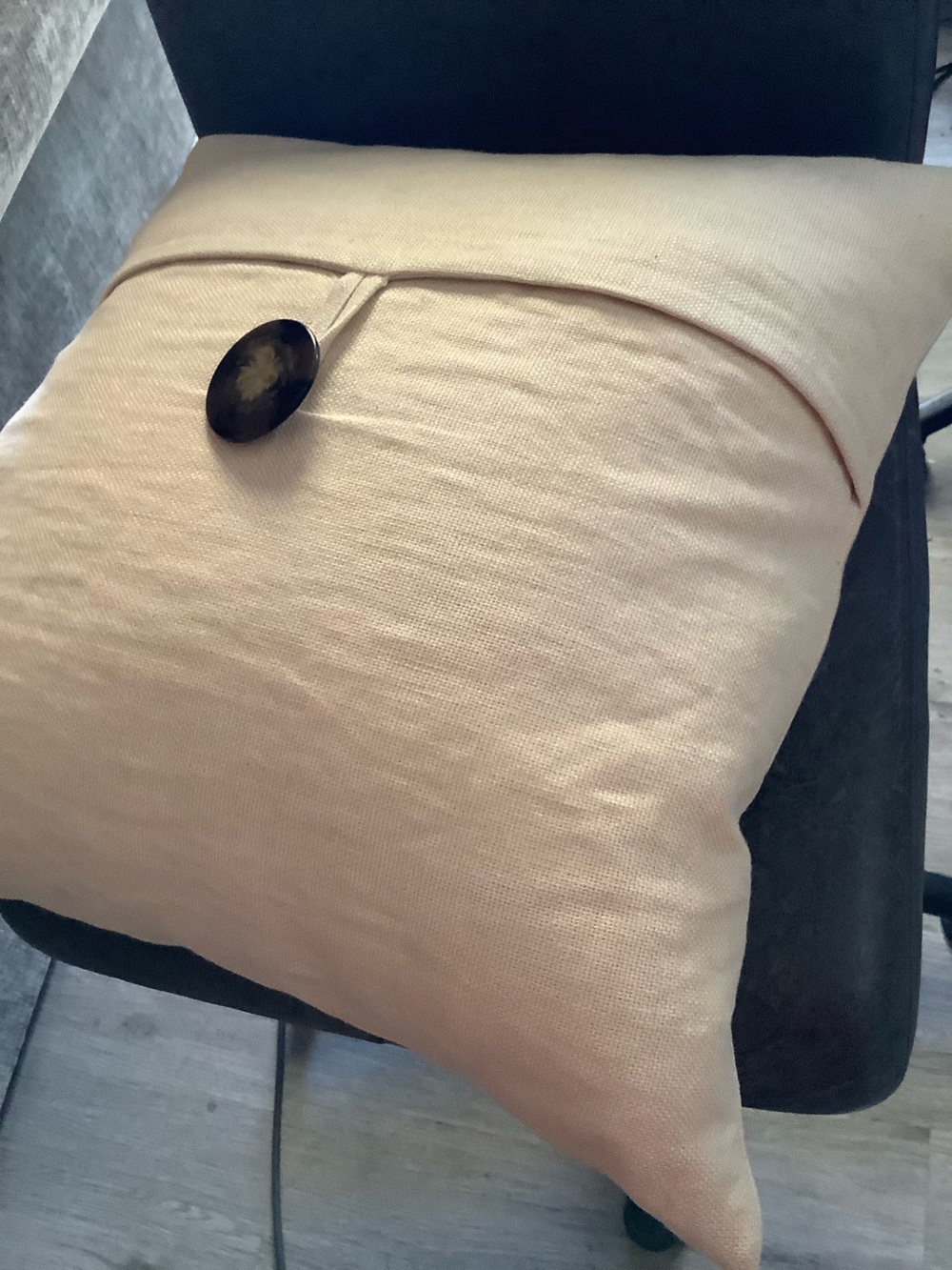 Pottery Barn Linen Over Sized Button Accent Pillow in Natural